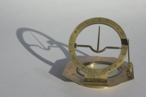 Equinoctial (equatorial) sundial