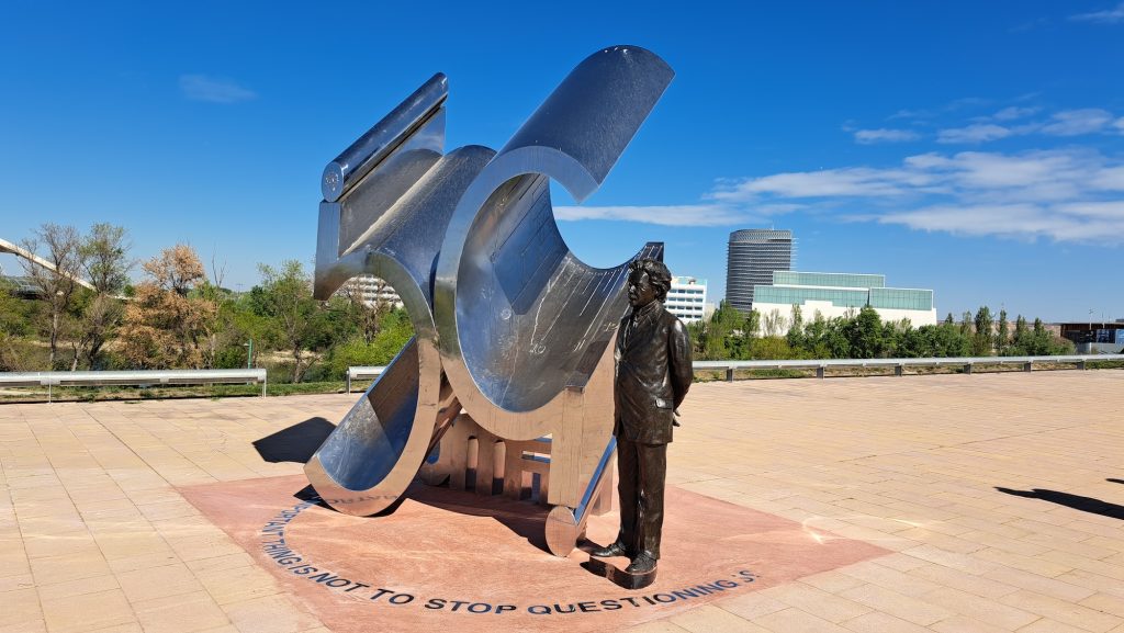 Einstein Memorial Dial