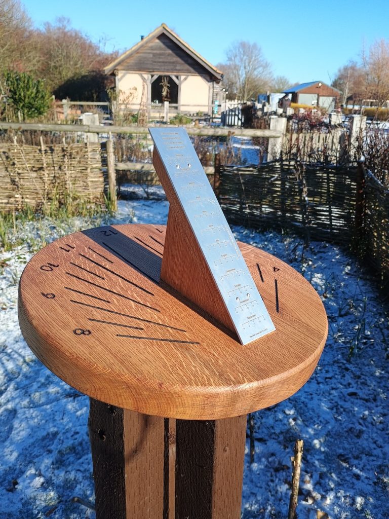 Oak Dial