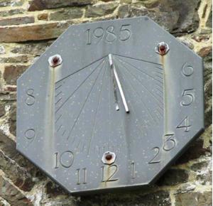 Image of dial 0570